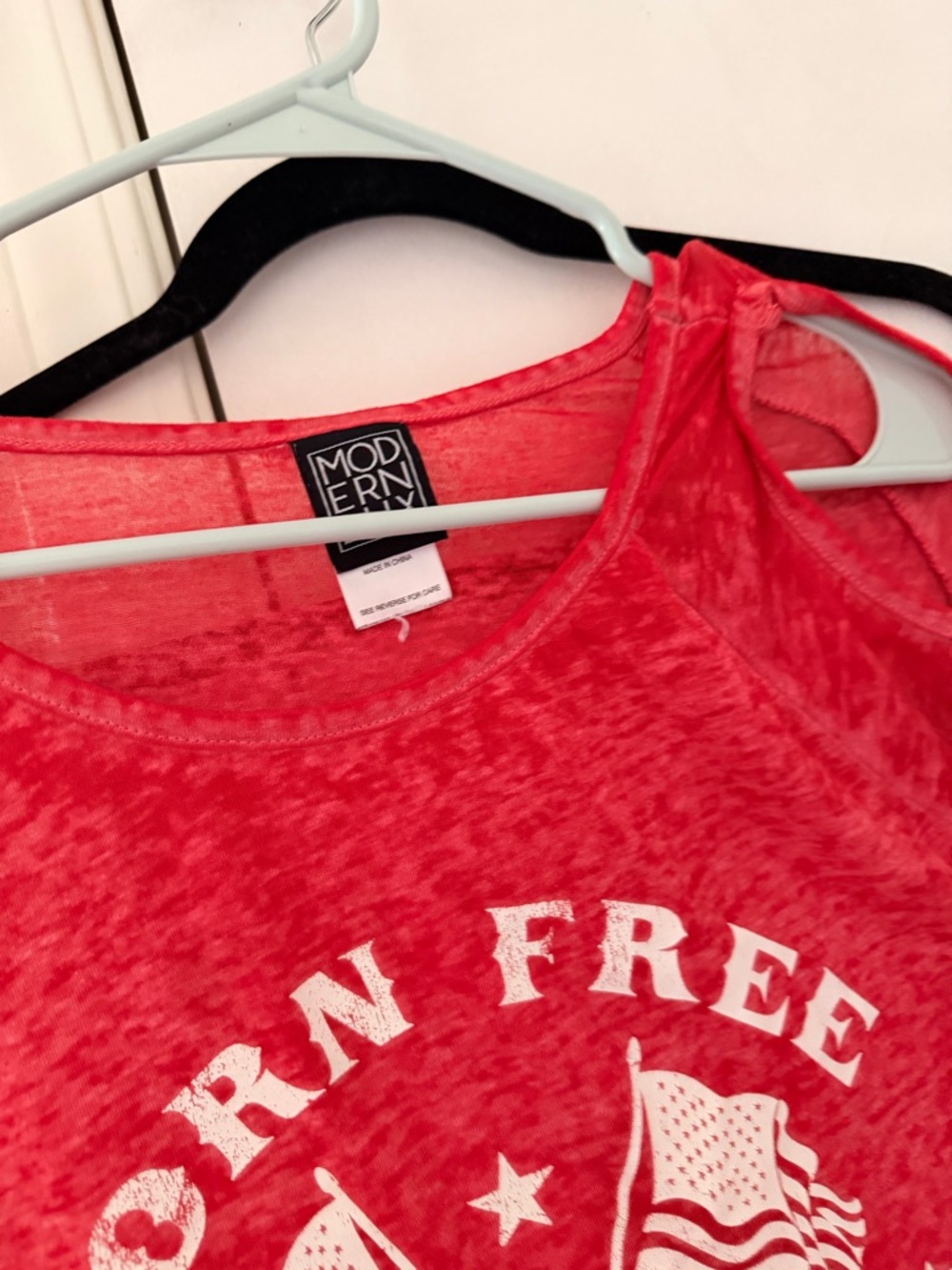 Modern Lux Red and White Cold-Shoulder Graphic Tee - Picture 4 of 9